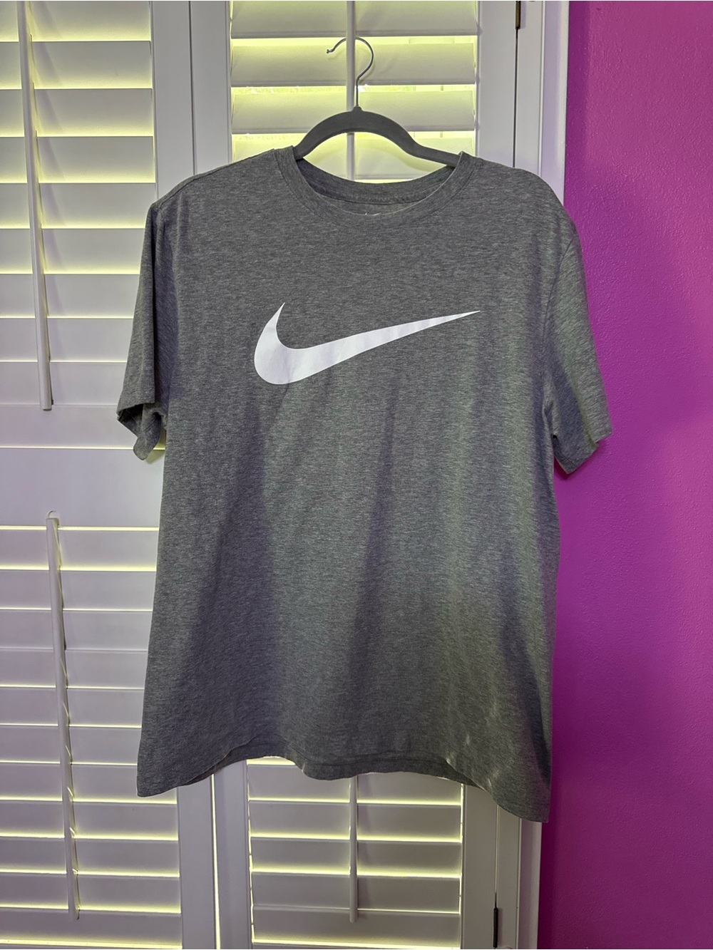 Nike Men's Gray Logo T-Shirt